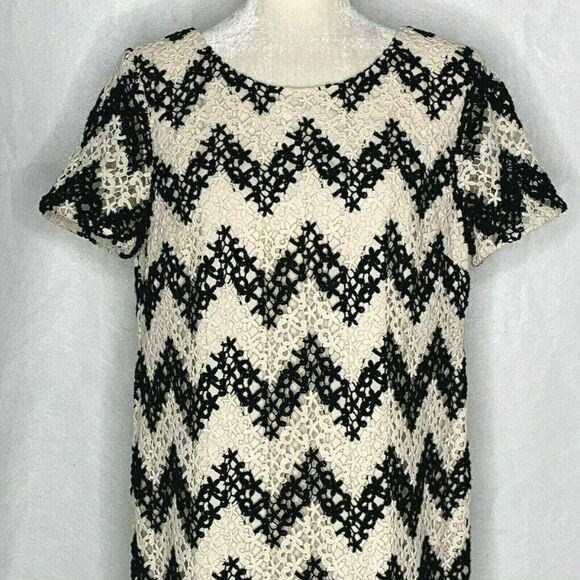 Talbots Crochet Lace Sheath Dress 10 Black Cream Chevron Lined Back Zipper New - Picture 3 of 7